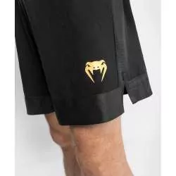 Venum combat shorts tempest2.0 (black/gold)4