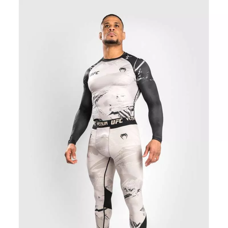 Venum UFC compression t-shirt (sand/black)