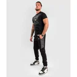 Venum training t-shirt arena (black/gold)4